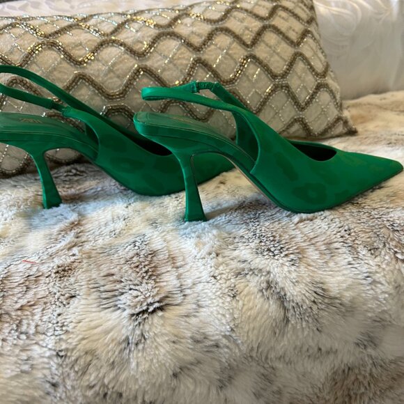 ZARA Emerald Green Satin Slingback Heels – Size 38 - Picture 3 of 5